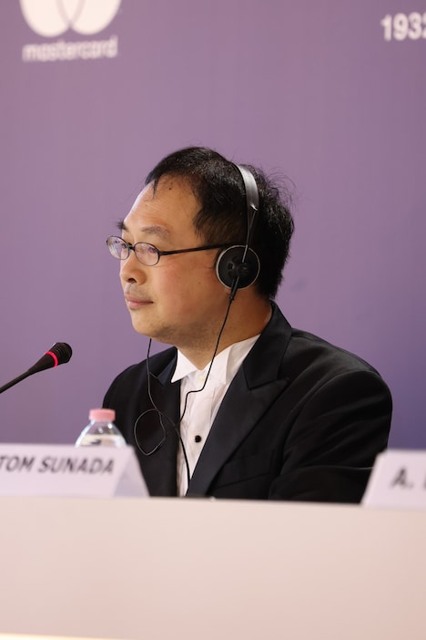 第79回ヴェネツィア国際映画祭公式記者会見に参加した深田晃司。(c)Kazuko Wakayama