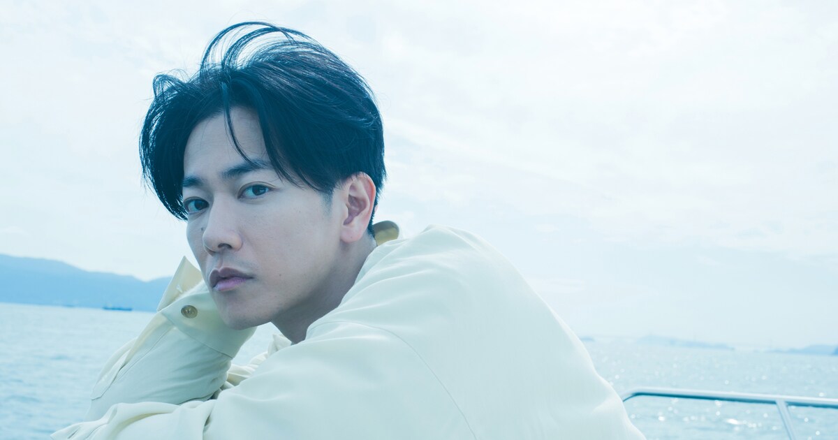 佐藤健の2023年カレンダー受注開始、香川・直島と高松を旅 - 映画ナタリー