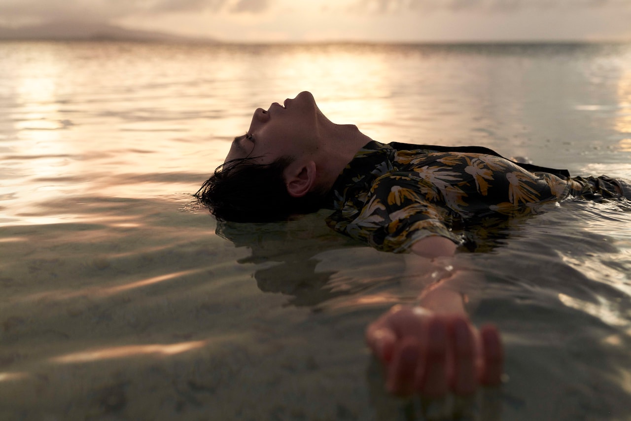 松下洸平のファースト写真集「体温」発売、竹富島・石垣島・東京で撮影