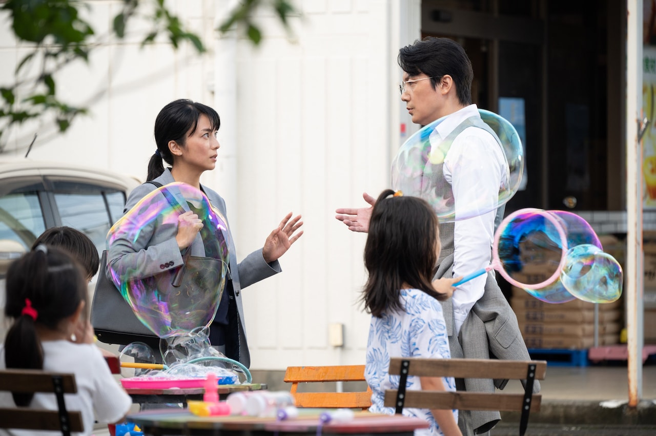 福山雅治×柴咲コウ「沈黙のパレード」湯川と内海の再会捉えた本編映像