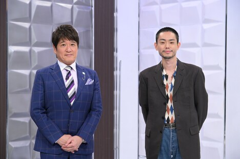 左から林修、菅田将暉。