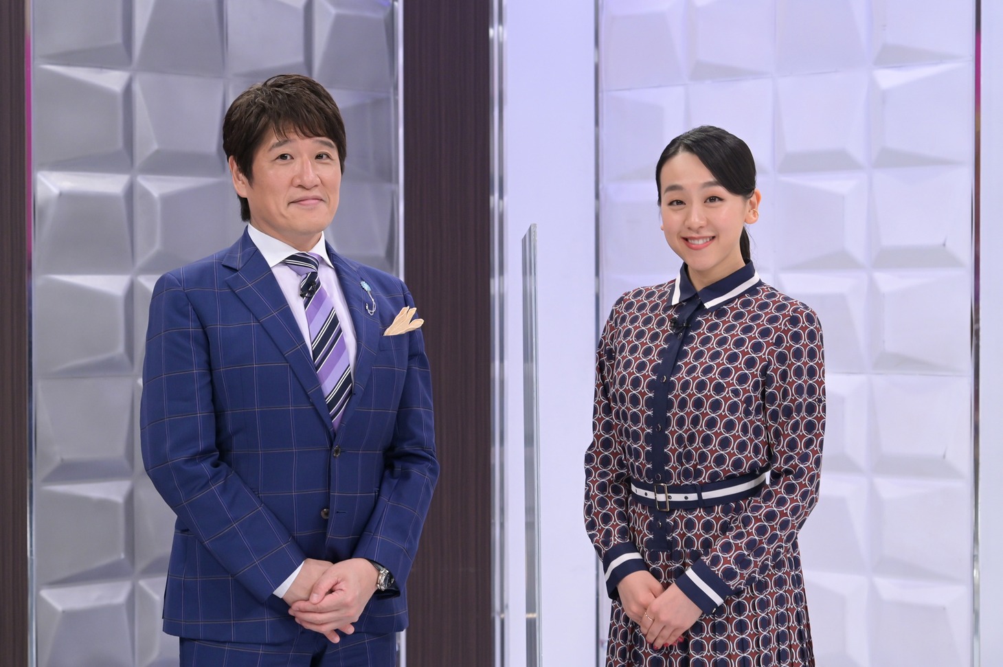 左から林修、浅田真央。