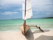 「丸木舟とUFO」