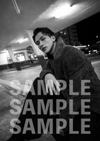 Amazon限定版の特典となるポストカードのビジュアル。