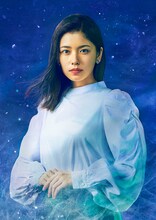 千和崎真を演じる小芝風花。