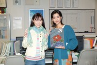 左から福原遥、黒島結菜。