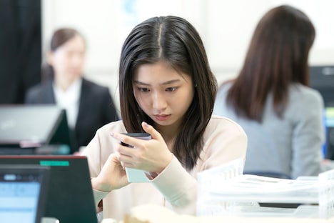 小野莉奈演じる果南。