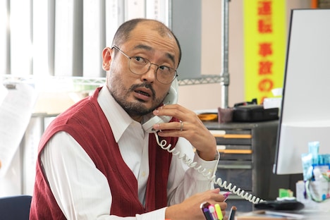 宇野祥平演じる奥田。