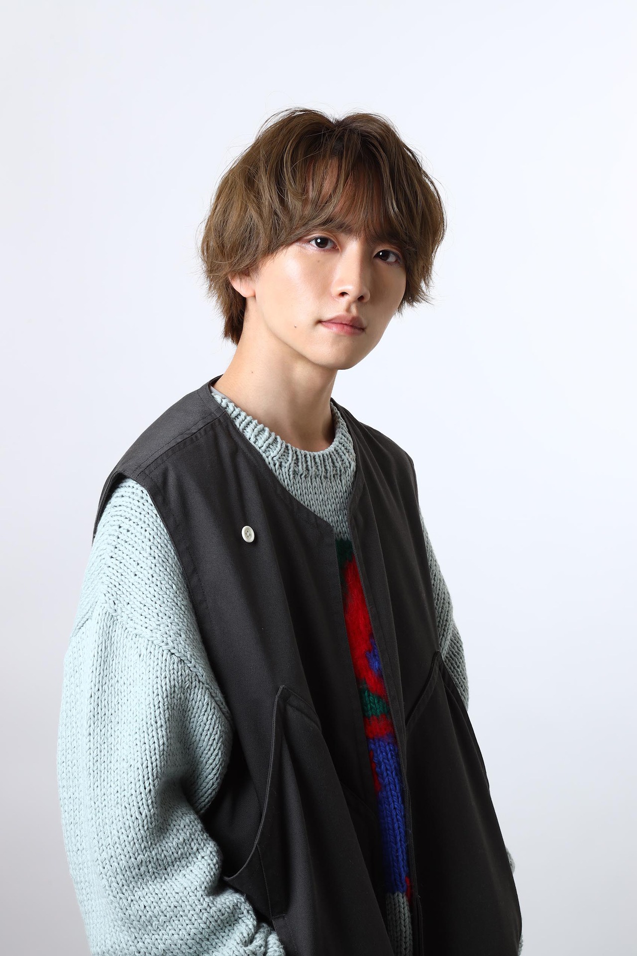 青羽光を演じる板垣李光人。