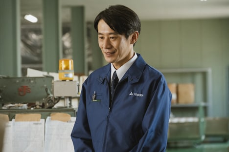 三浦誠己演じる、昭子の工場へ赴任してくる男。