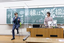 「線は、僕を描く」公開記念イベントの様子。左から江口洋介、横浜流星。