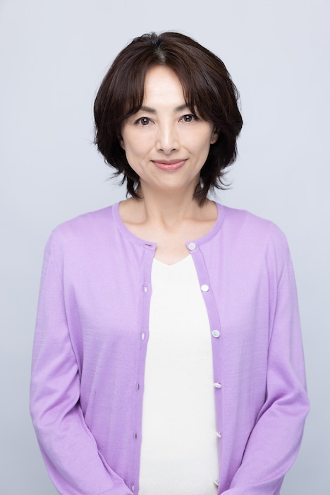三好奈美役の櫻井淳子。