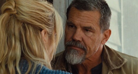 「フラッグ・デイ 父を想う日」新場面写真