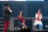 「仮面ライダーリバイス ファイナルステージ＆番組キャストトークショー」より、トークショーの様子。