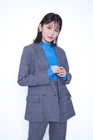 久間田琳加が演じるビューティーコンサルタントの紫苑。