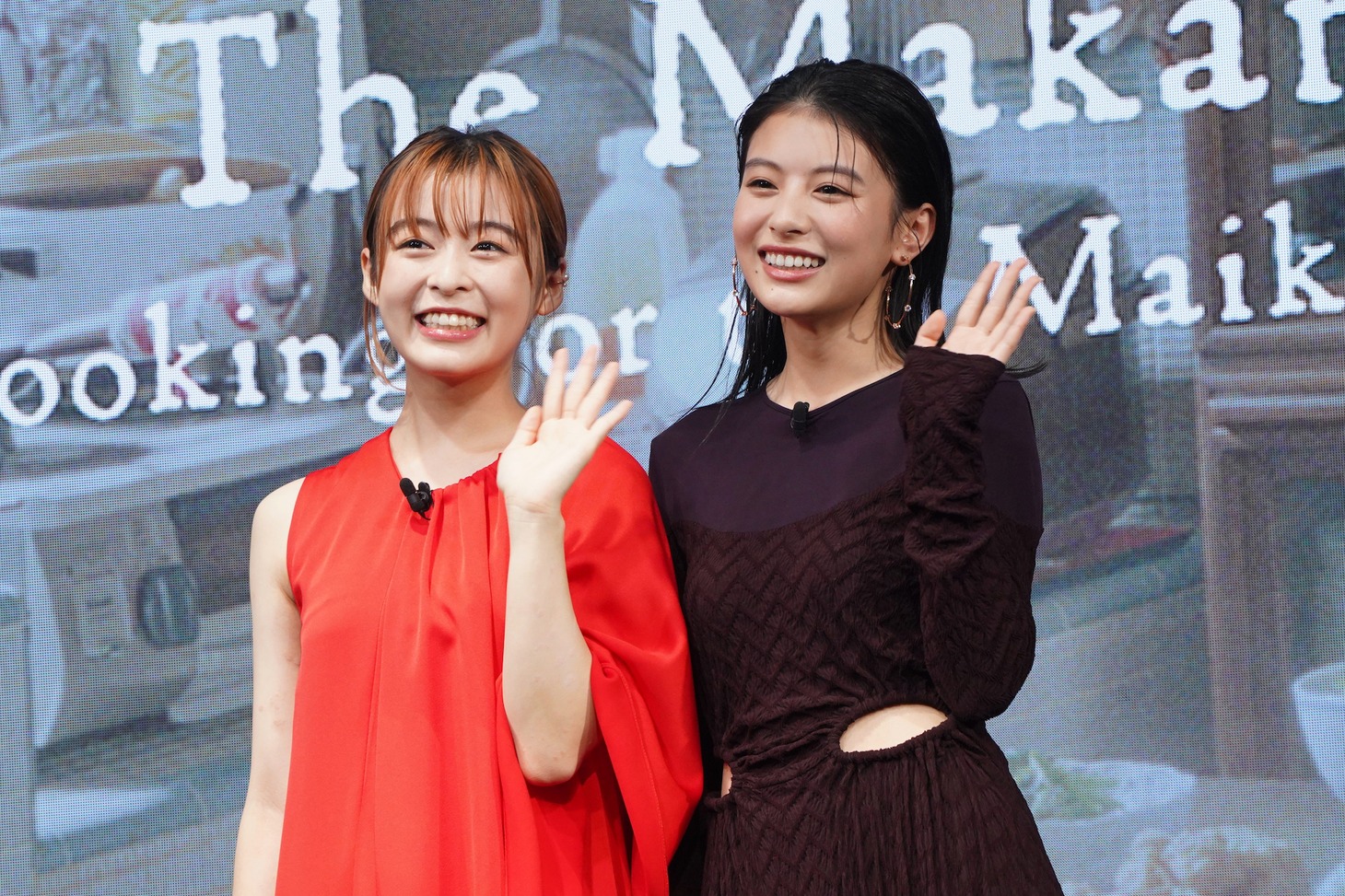 左から森七菜、出口夏希。