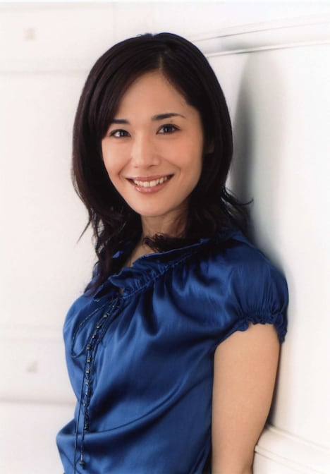 千田原一枝役の富田靖子。