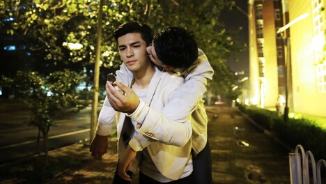 「盛勢 Advance Bravely」