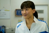 「はい、泳げません」