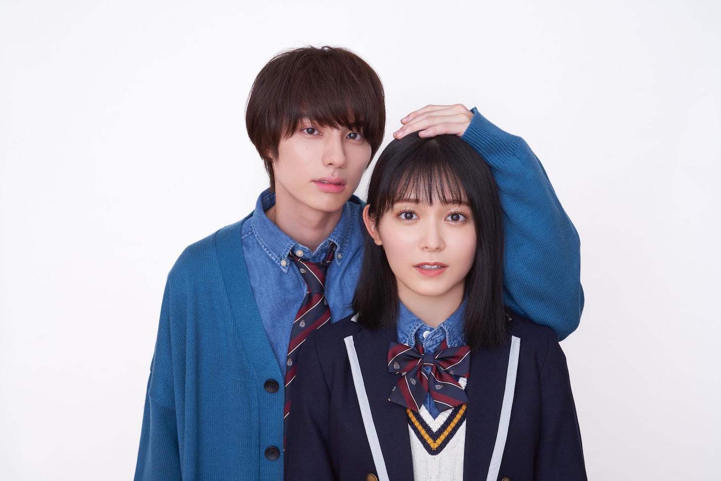 左から本田響矢、久間田琳加。