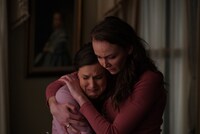 「呪われた息子の母 ローラ」