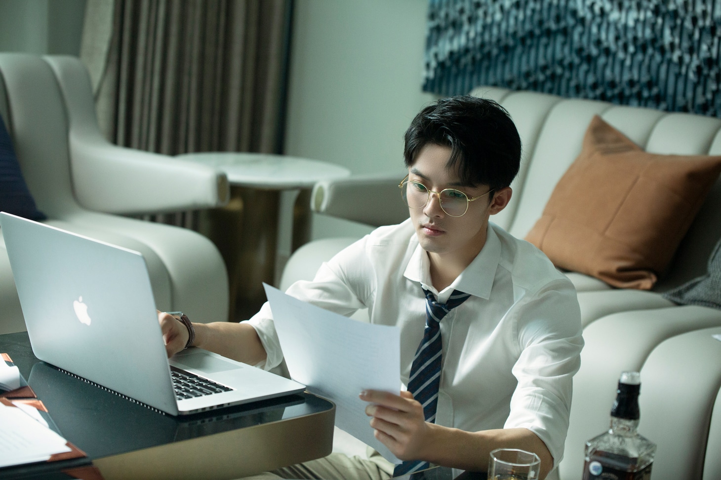 「うっかり拾った恋なのに」 (c)Youku information technology (Beijing) co., LTD　(c)CENTURY UU
