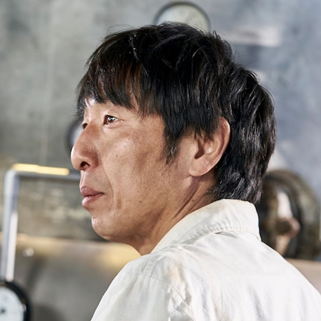 黒田大輔扮するノミ怪人（蚤怪人）。