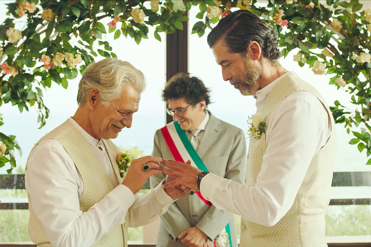 海の男×インテリ老紳士が再婚報告、父親同士の恋描く「泣いたり笑ったり」予告編