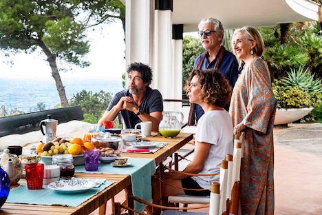 「泣いたり笑ったり」新場面写真