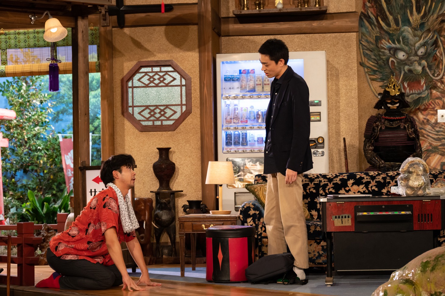 左から仲野太賀、菅田将暉。