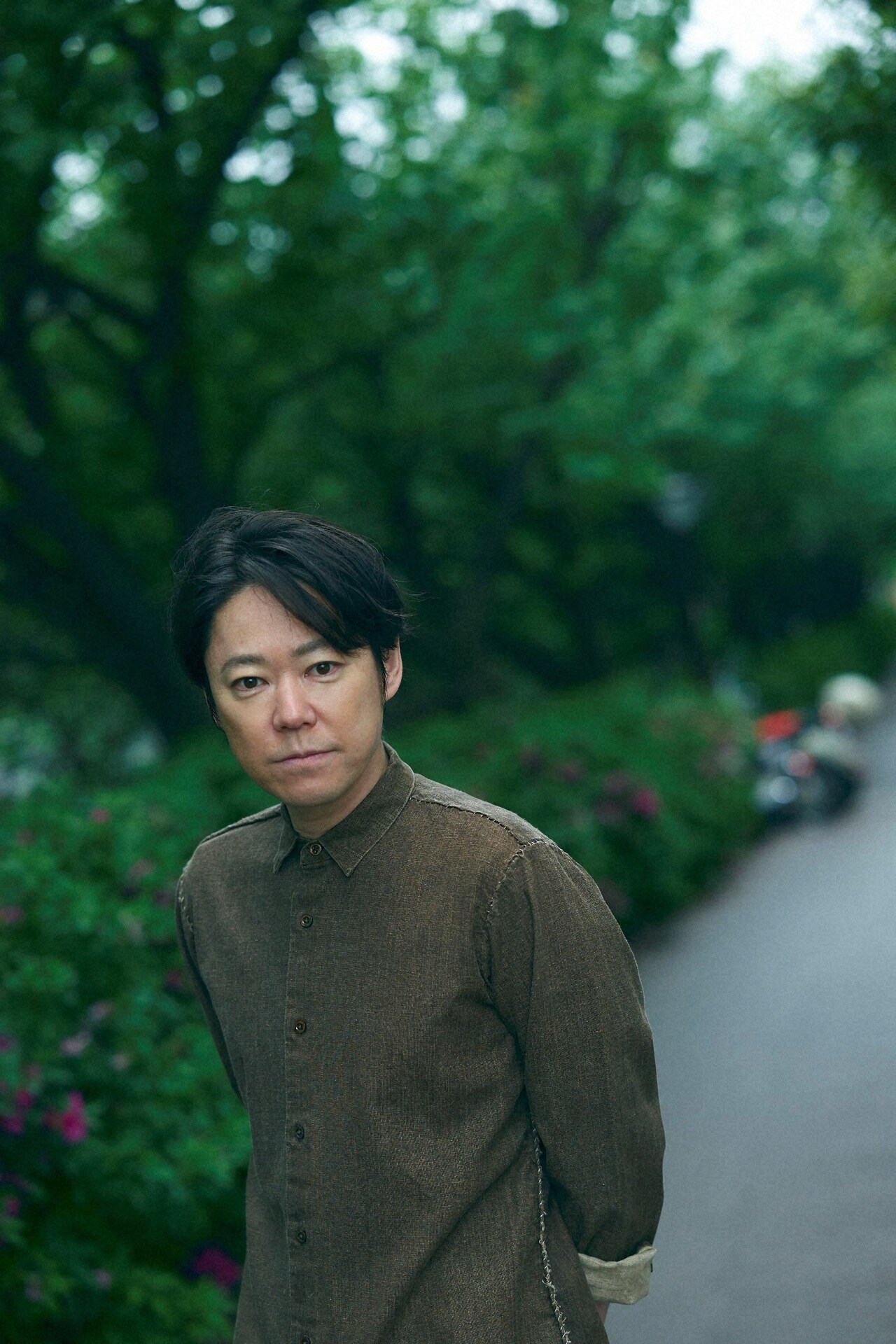 阿部サダヲが生田斗真の上司に、大河ドラマ誕生の舞台裏描くコメディの新キャスト解禁