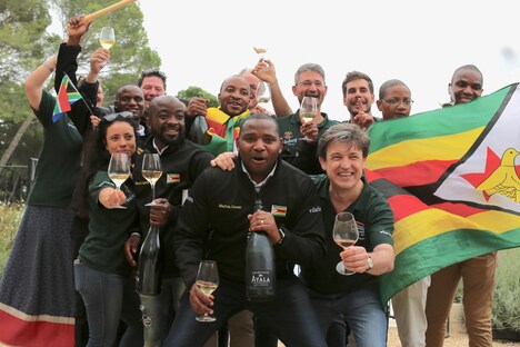 「チーム・ジンバブエのソムリエたち」
