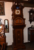 「地球屋」より古時計。