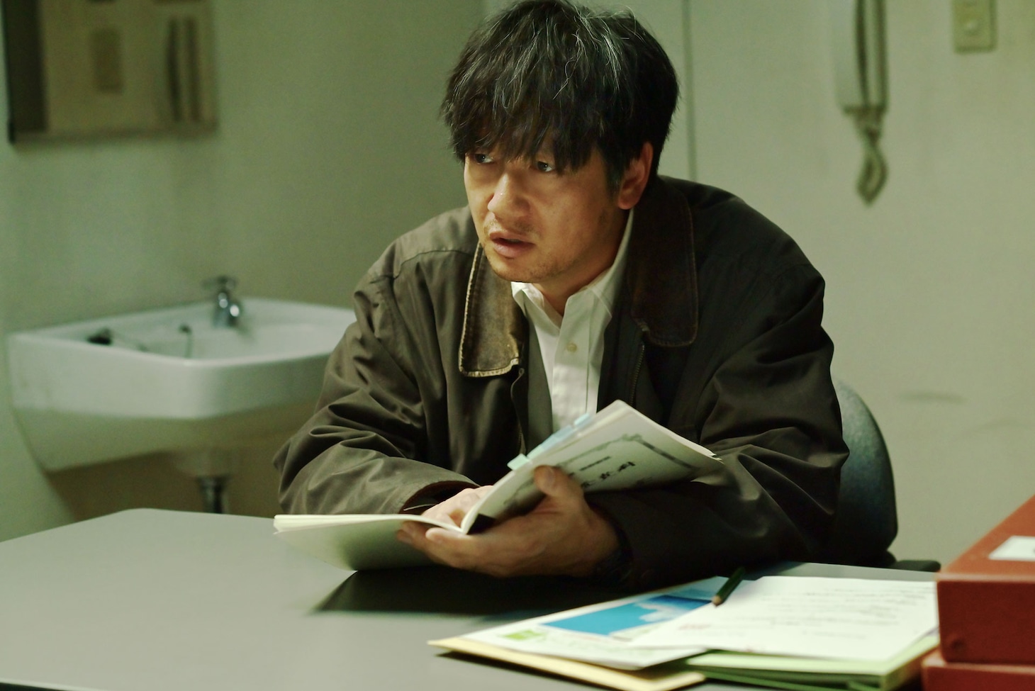 「連続ドラマW 両刃の斧」