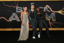 左からクインテッサ・スウィンデル、ノア・センティネオ、オルディス・ホッジ。