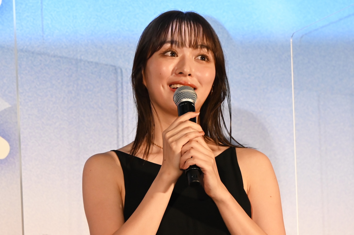 内田理央
