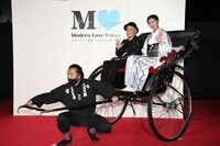 左から廣木隆一、榮倉奈々。