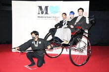 Awesome City Club。左からモリシー、PORIN、atagi。