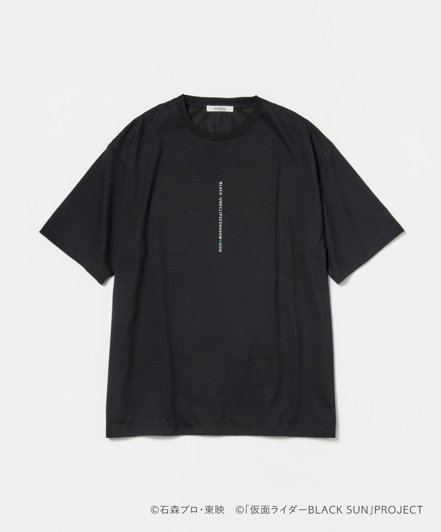 「BLACK SUN ECLIPSE Tシャツ」より、ブラック（税込1万3200円）。