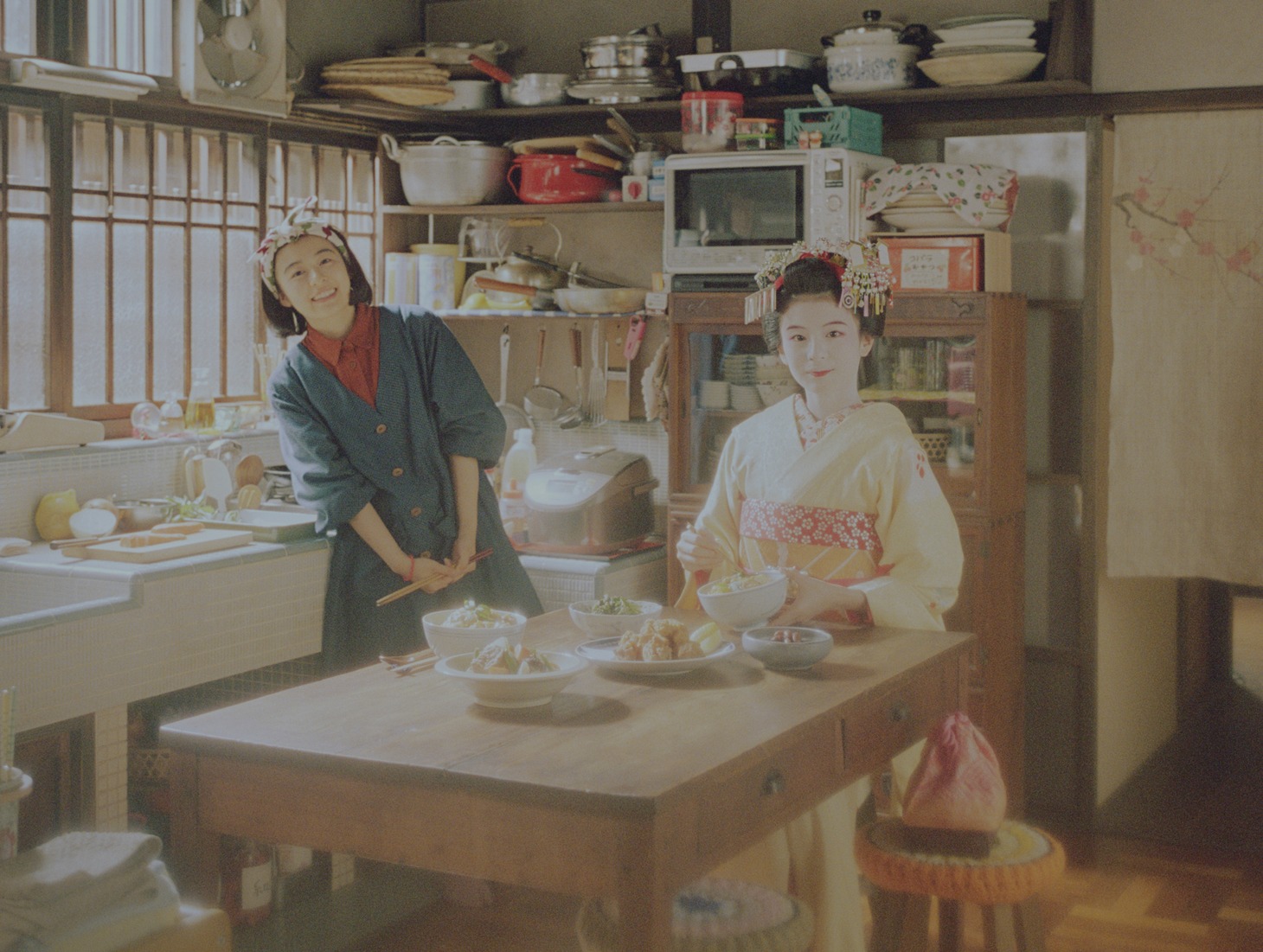 Netflixシリーズ「舞妓さんちのまかないさん」新ビジュアル