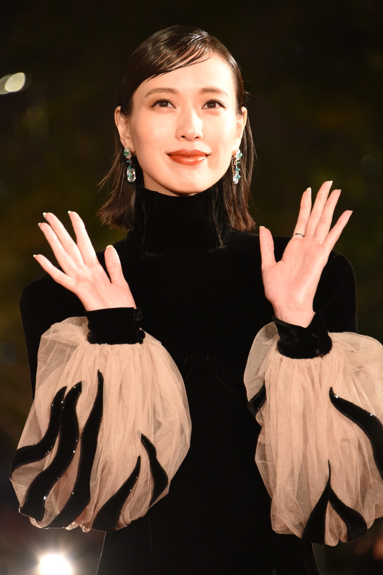 戸田恵梨香