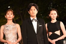 左から中村ゆり、稲垣吾郎、玉城ティナ。