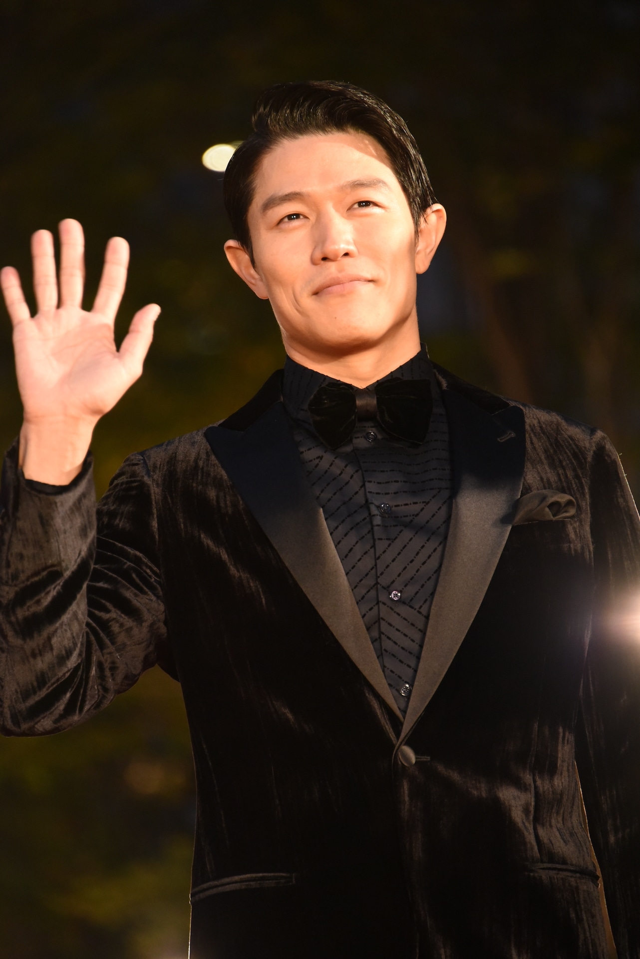 鈴木亮平