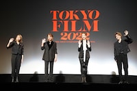 左から美弥るりか、柚希礼音、紅ゆずる、七海ひろき。