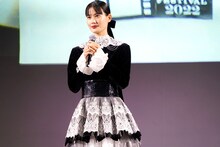 第35回東京国際映画祭オープニングセレモニーにて、橋本愛。