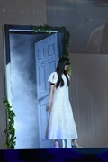 ステージに姿を現した原菜乃華。