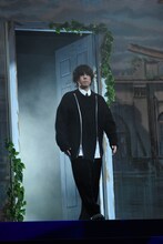 ステージに姿を現した野田洋次郎。