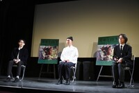 左から平瀬謙太朗、関友太郎、佐藤雅彦。