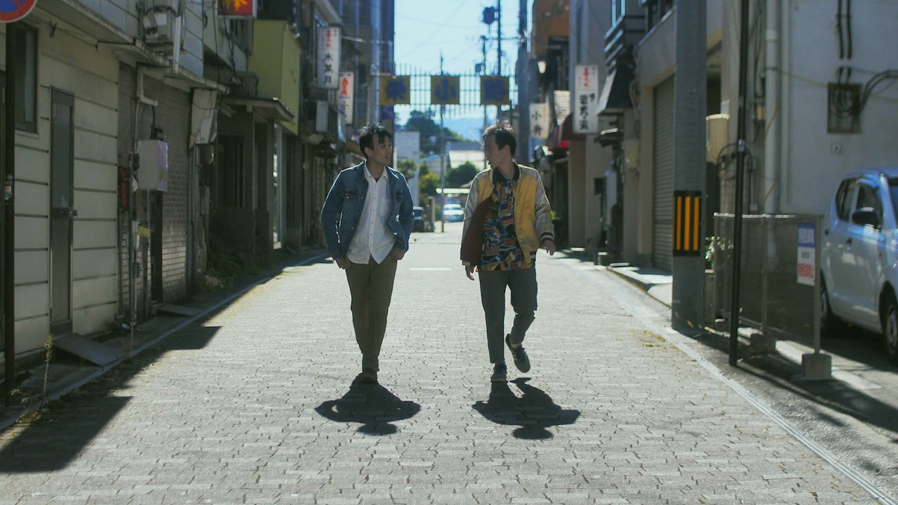 松本卓也の監督作「ラフラフダイ」公開、舞台は奇病「笑い死に」が流行する世界