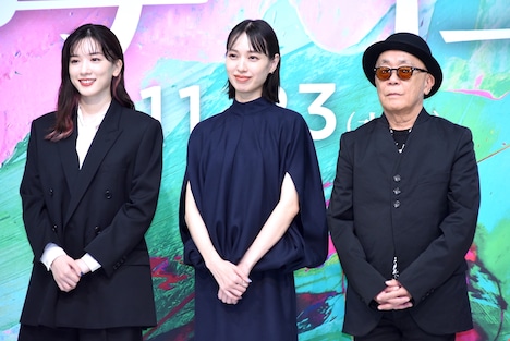 「母性」完成報告会の様子。